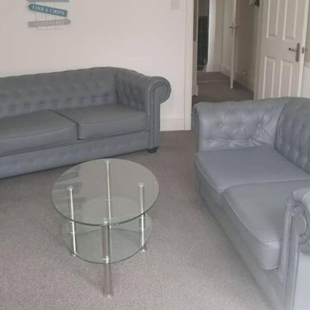 Orme View Dog Friendly Apartment Llandudno Exterior photo