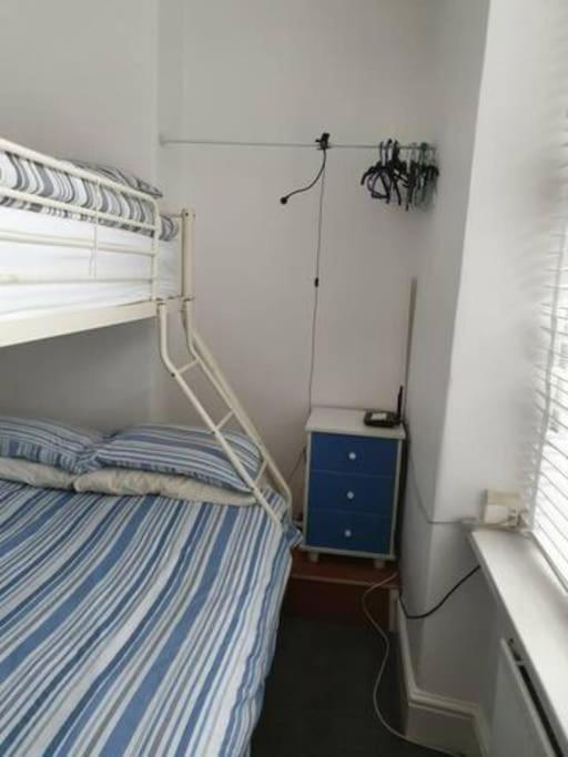 Orme View Dog Friendly Apartment Llandudno Exterior photo